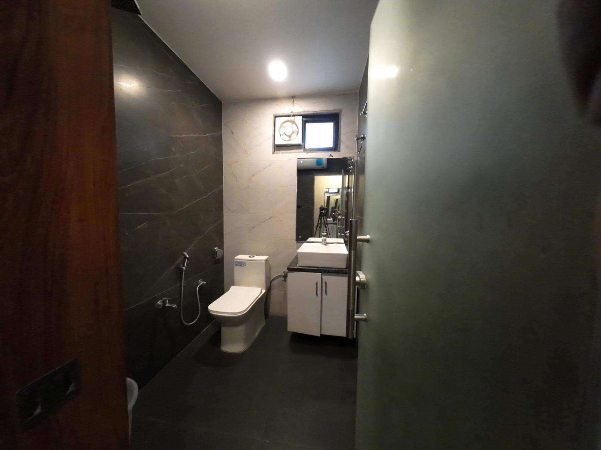 Hotel Hostel Vimal Ganga Rishīkesh Buitenkant foto